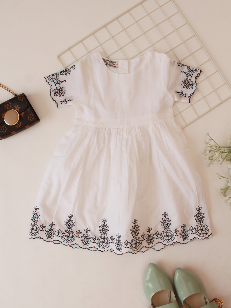 Image of Qvink Floral Embroidered Casual Dress - White