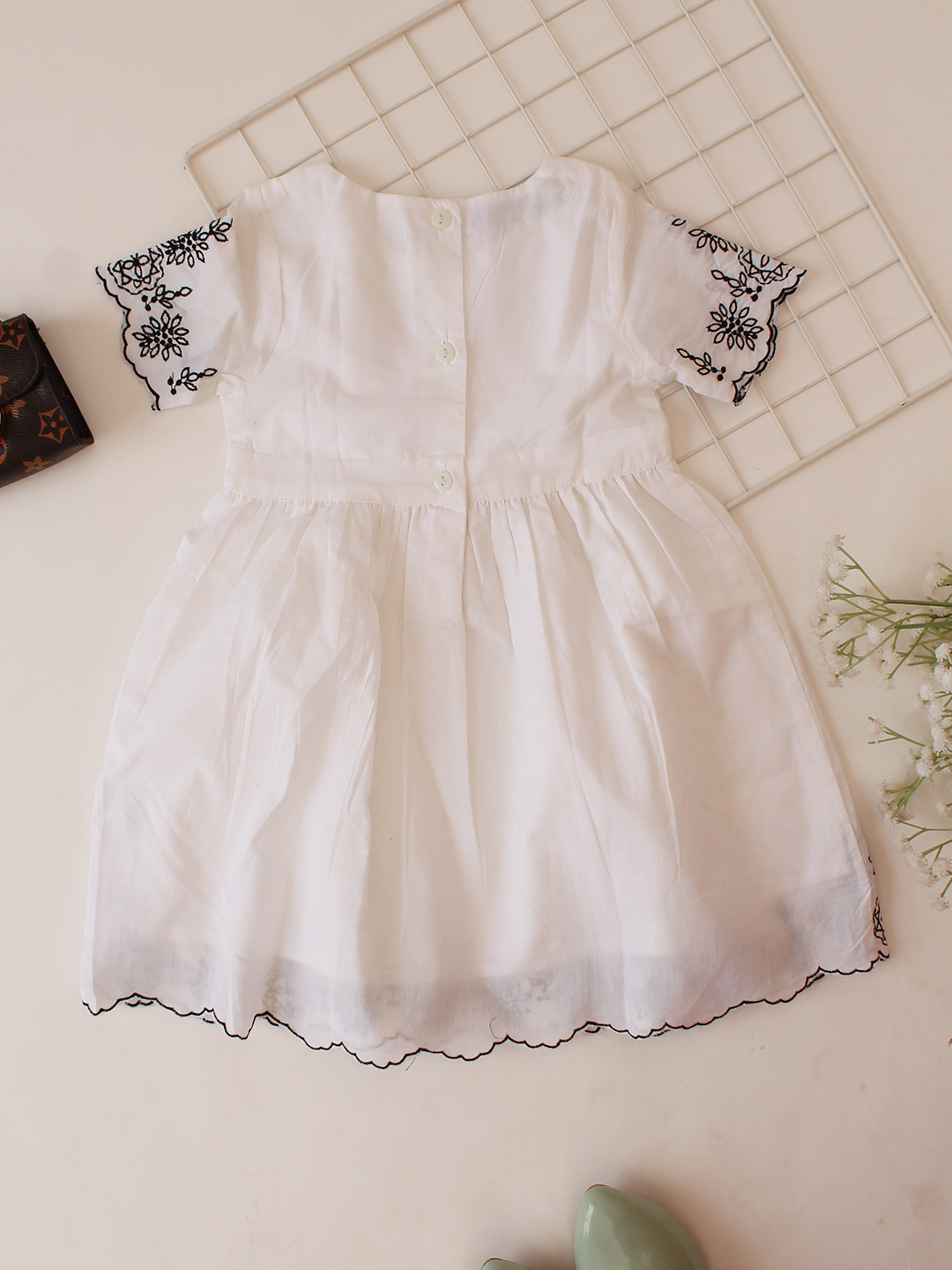 Qvink Floral Embroidered Casual Dress  White