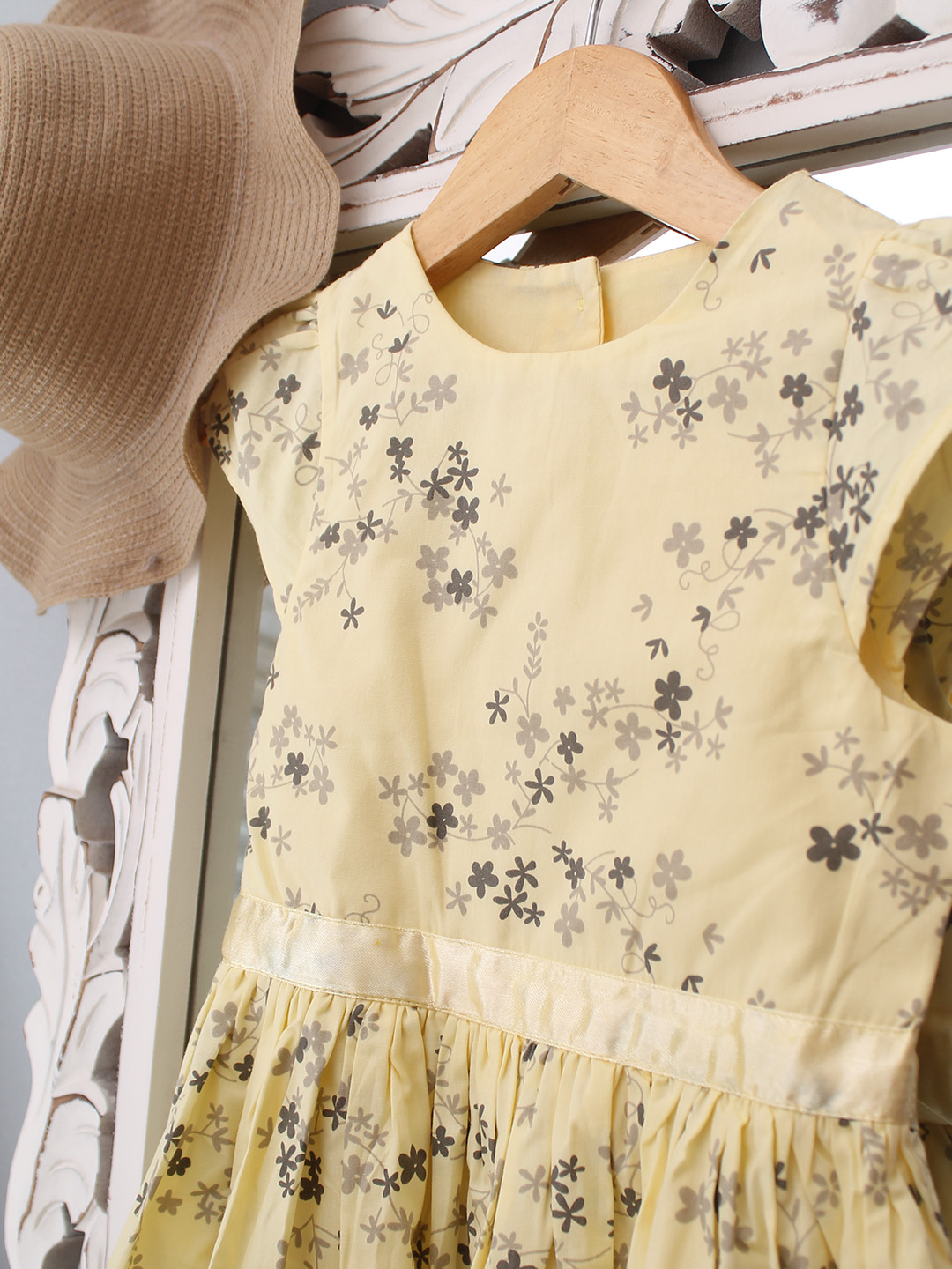 Qvink Floral Printed Cap Sleeves Dress  Yellow