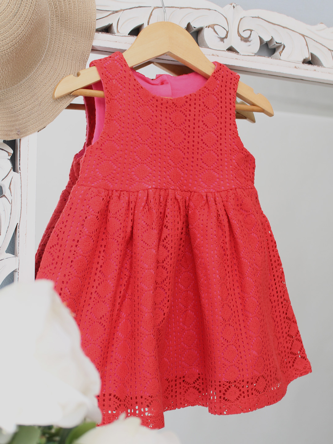 Qvink Cap Sleeves Schiffli Dress - Red