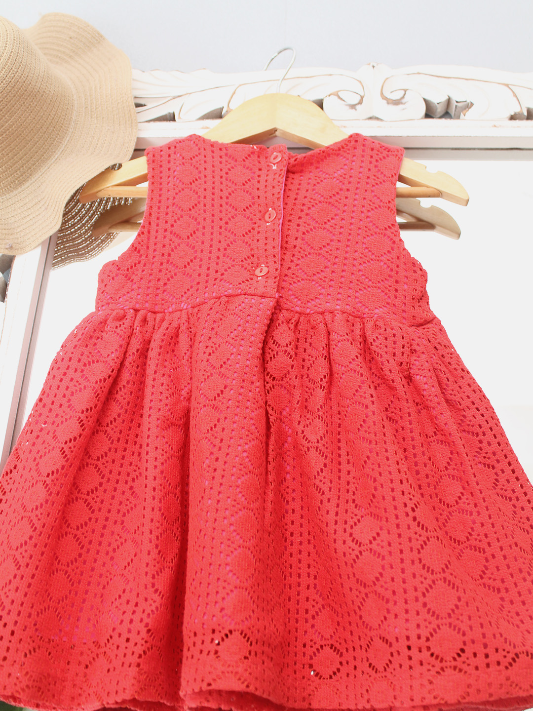 Qvink Cap Sleeves Schiffli Dress - Red