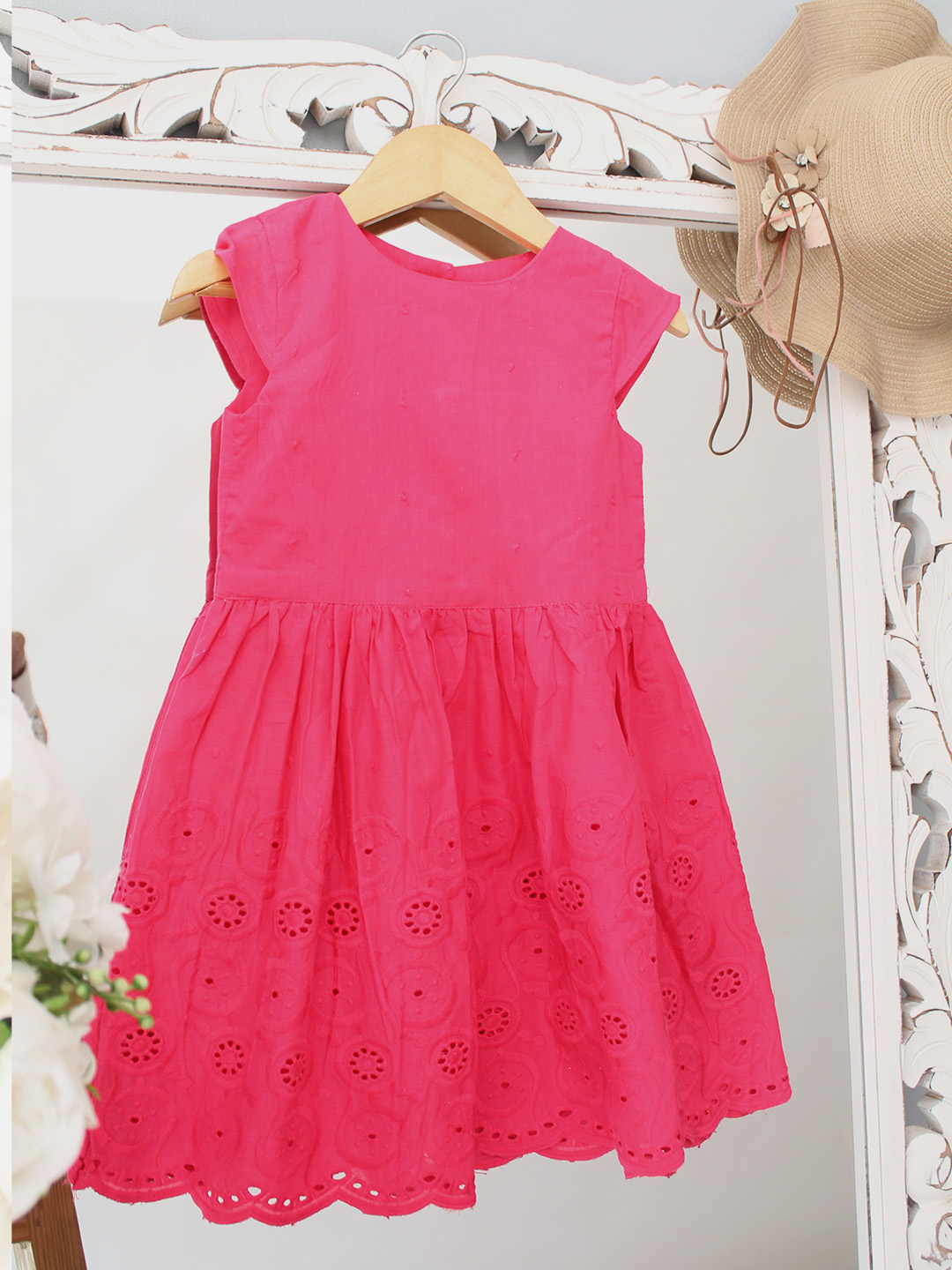 Qvink Cap Sleeves Schiffli Dress - Magenta