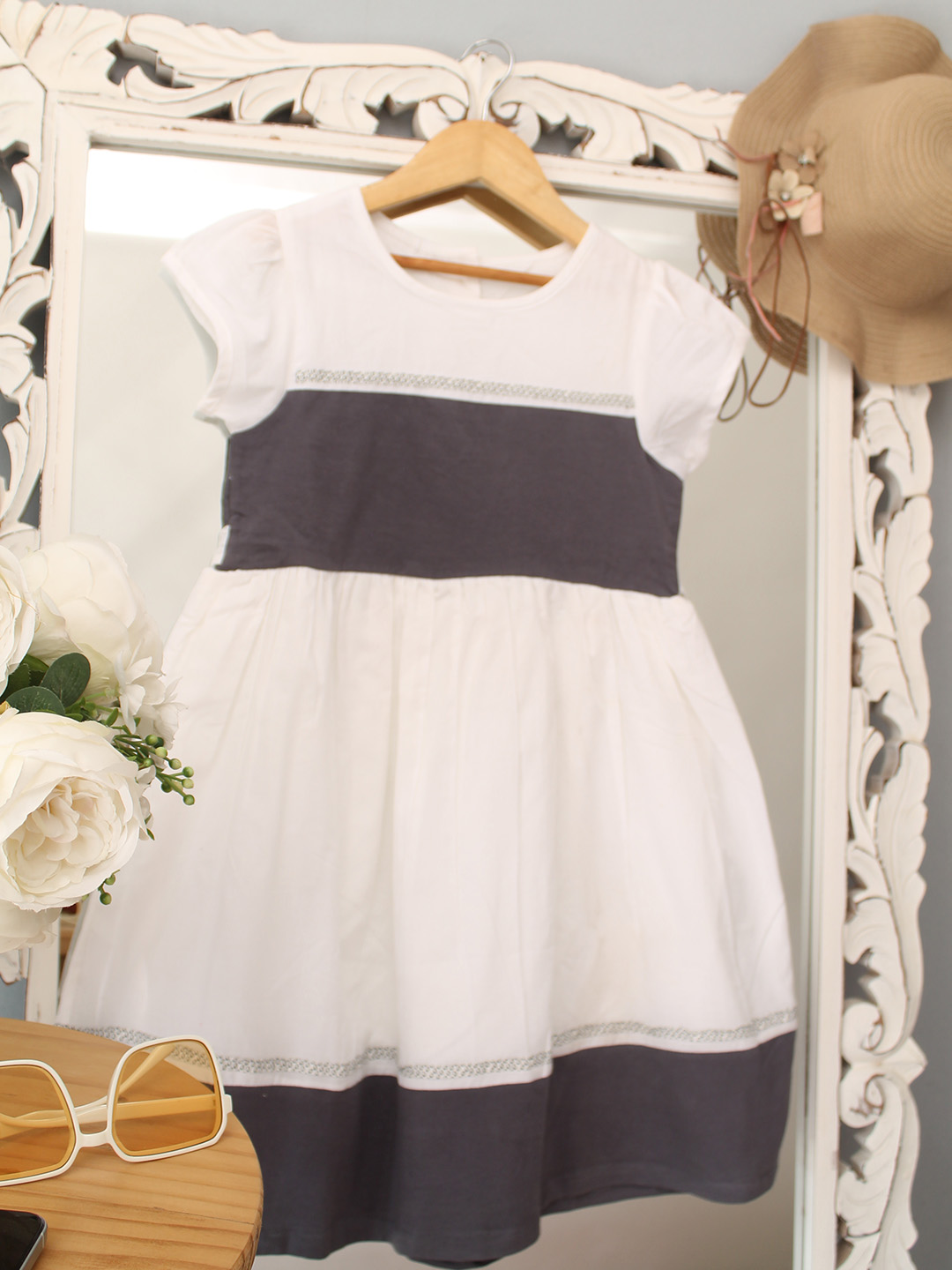 Qvink Colorblock Dress  White