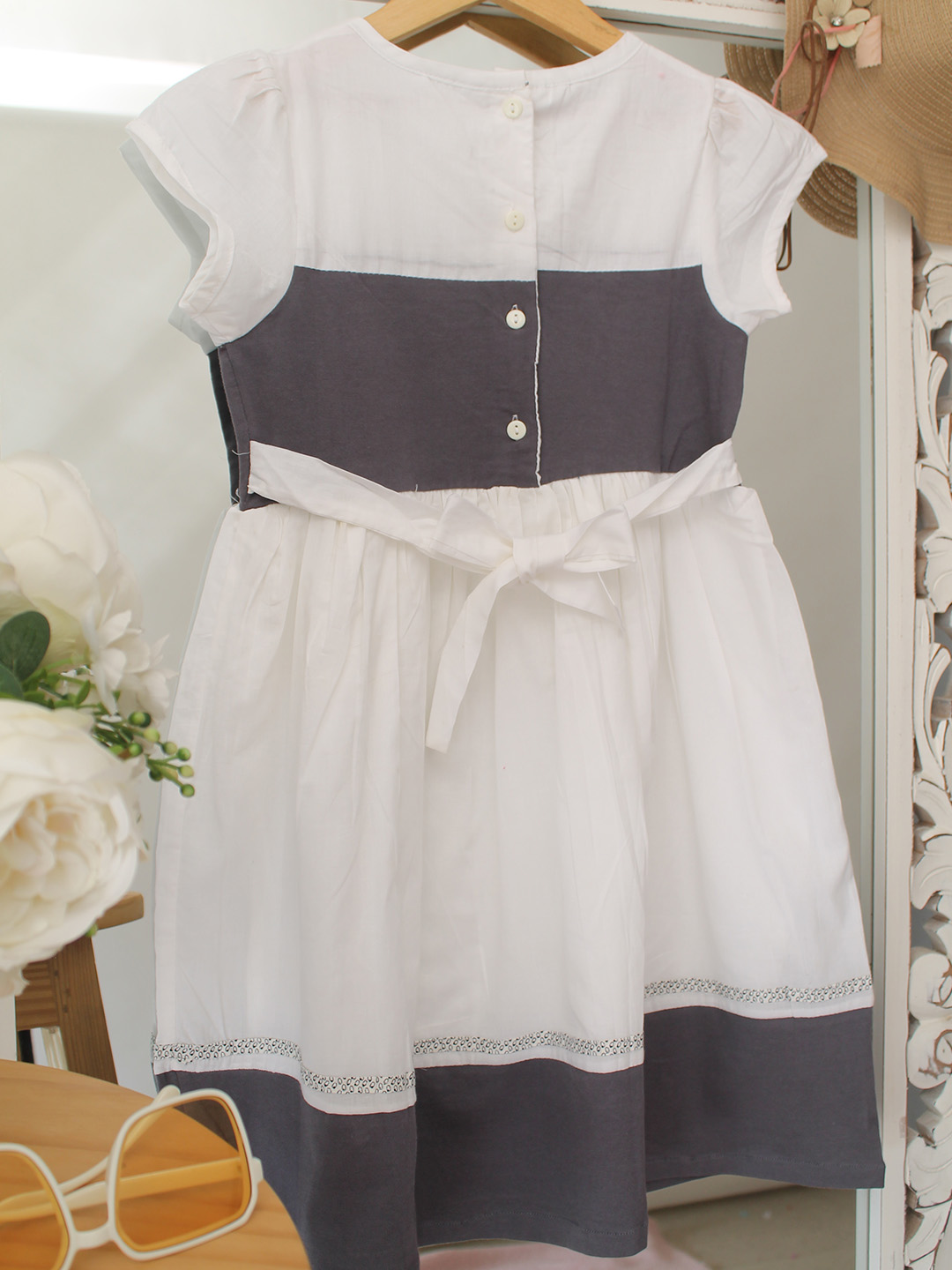 Qvink Colorblock Dress  White