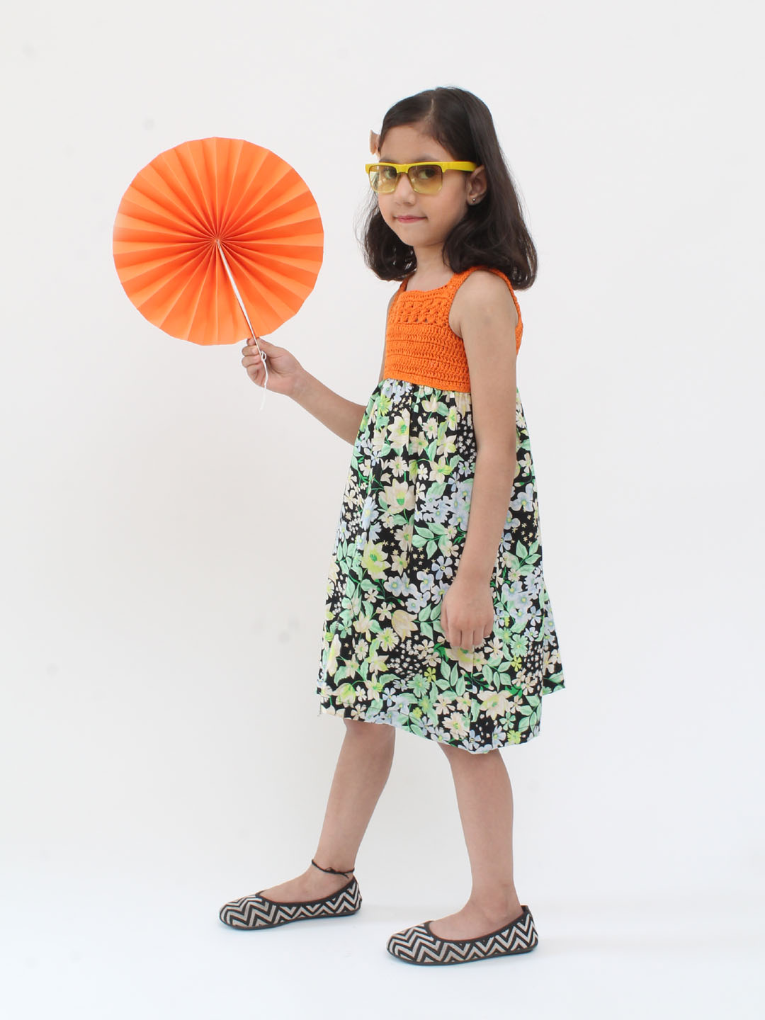 Qvink Sleeveles Crochet Yoke All Over Floral Printed Fit & Flare Dress - Orange