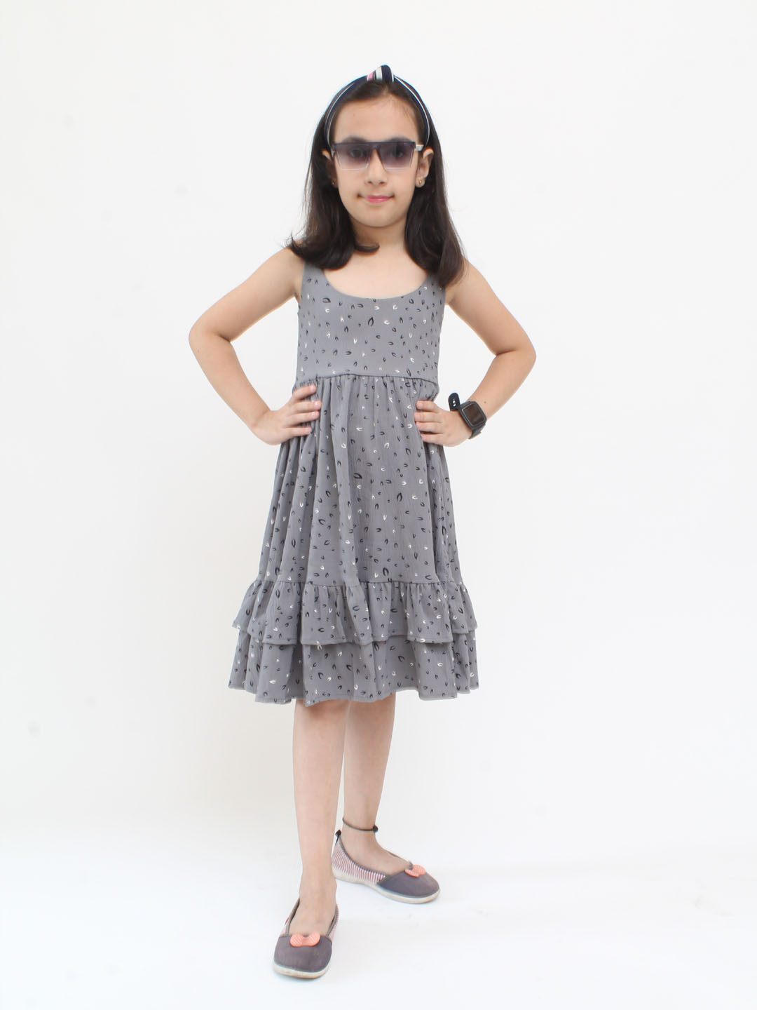 Qvink Sleeveless Floral Printed Dress- Grey