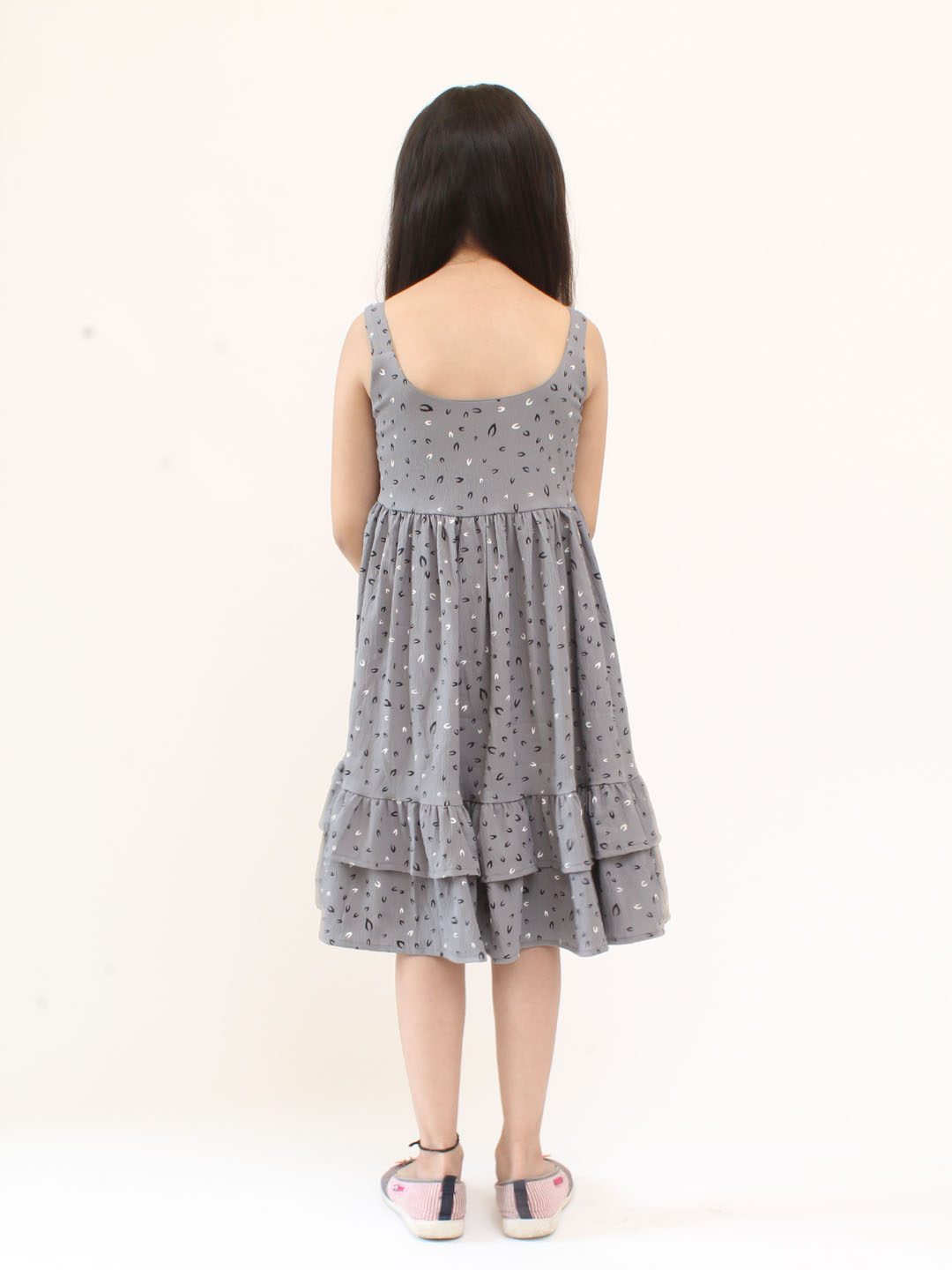 Qvink Sleeveless Floral Printed Dress- Grey
