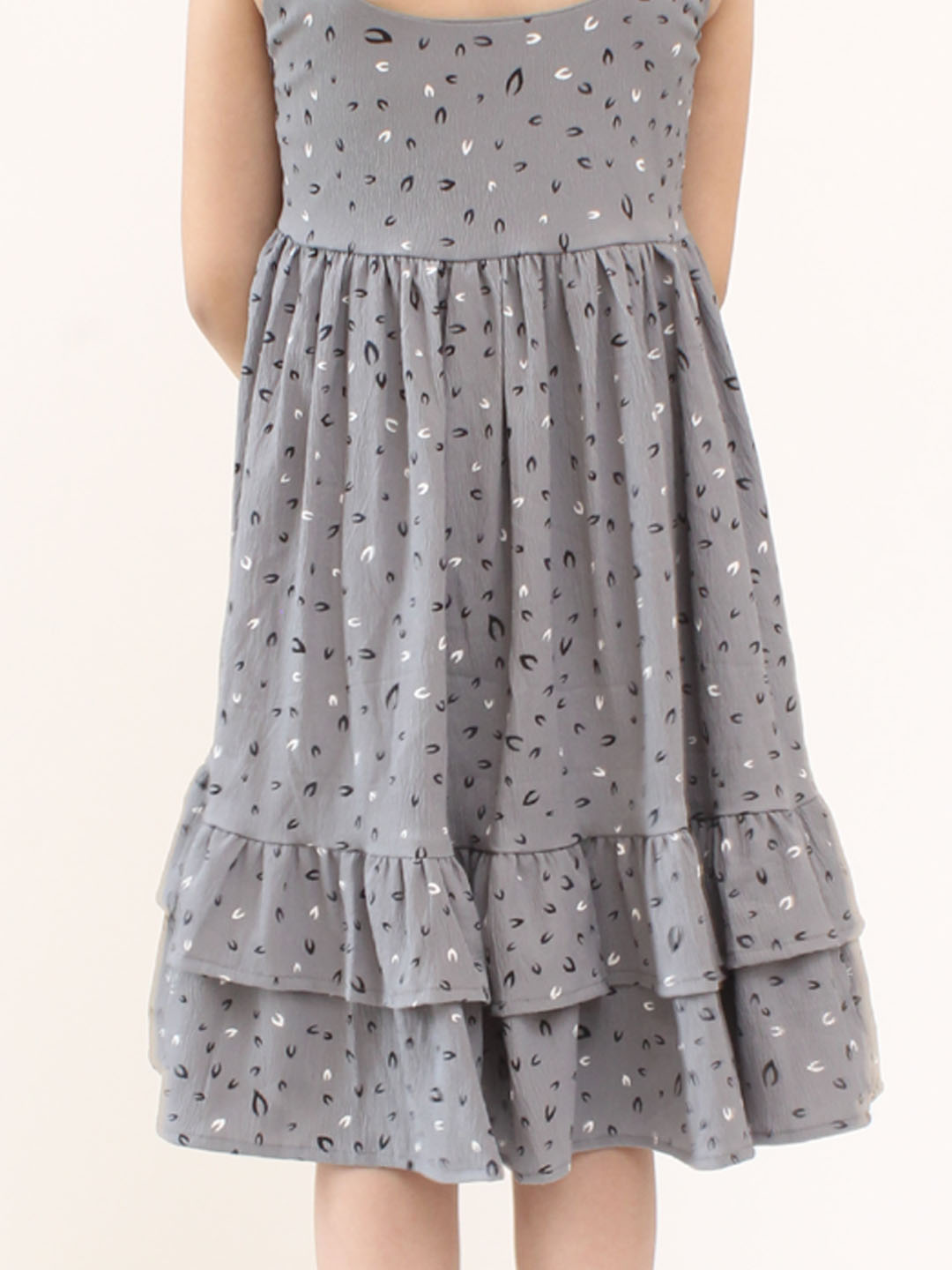 Qvink Sleeveless Floral Printed Dress- Grey
