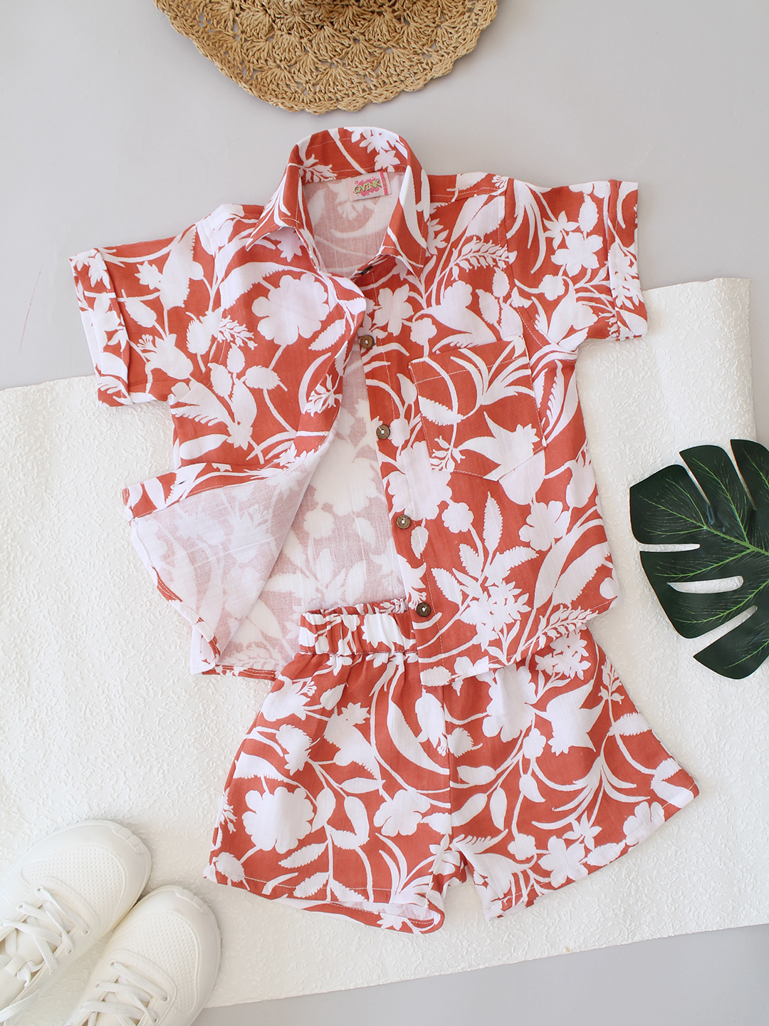 Qvink Leaf Printed Co-ord Set- Brown