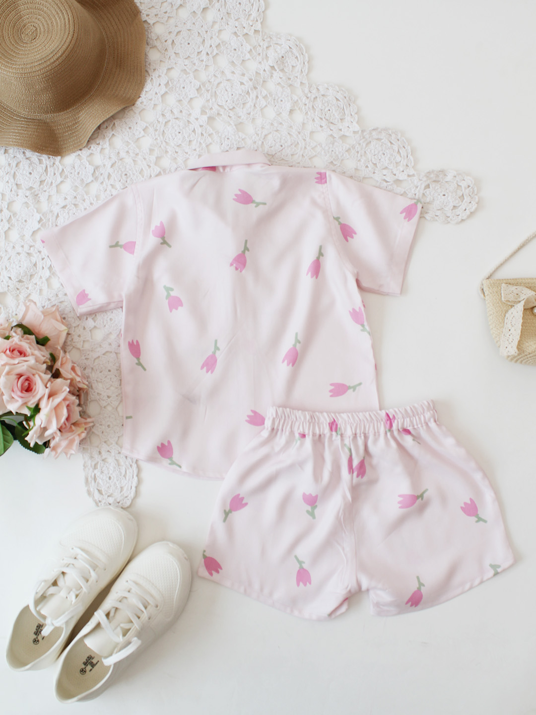 Qvink Tulip Design Coordinated Set - White