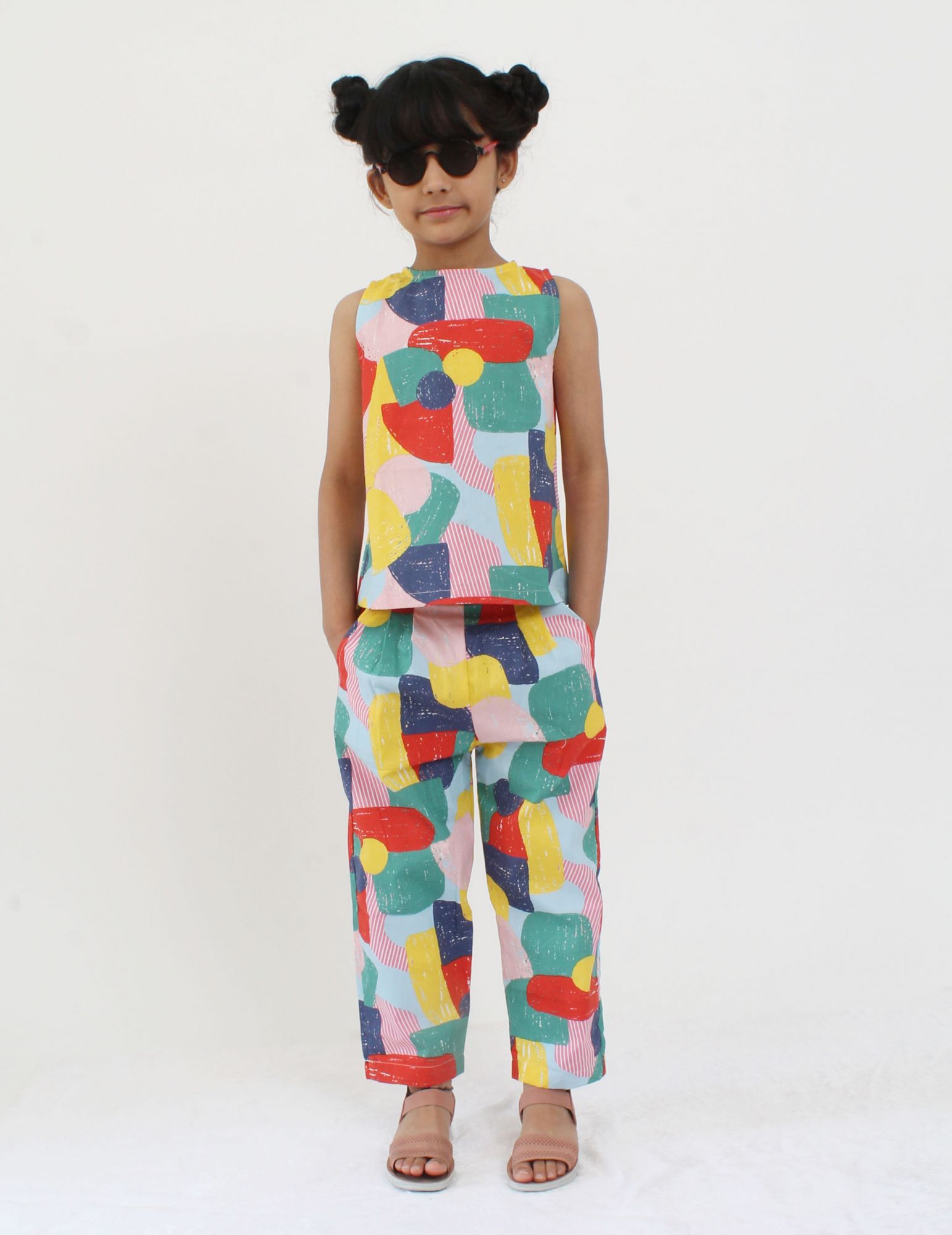 Qvink Sleeveless Block Printed Top With Bottom-Multi
