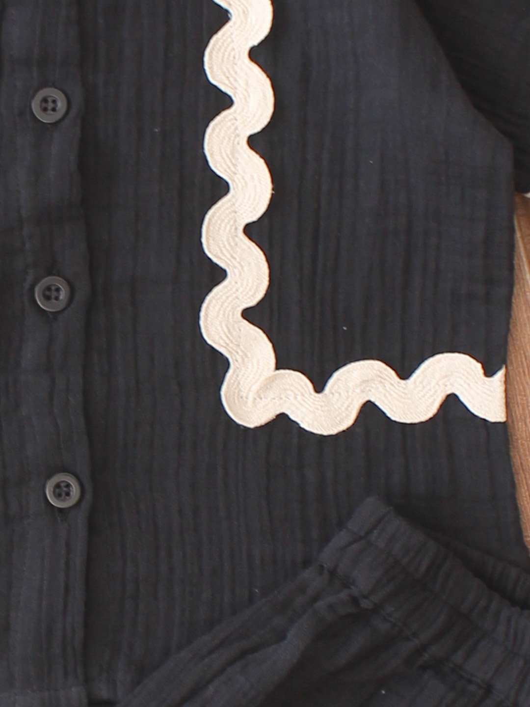 Lace Detailed Coordinating Top & Shorts Set - Black