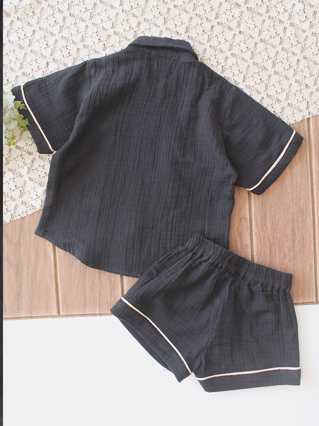 Lace Detailed Coordinating Top & Shorts Set - Black
