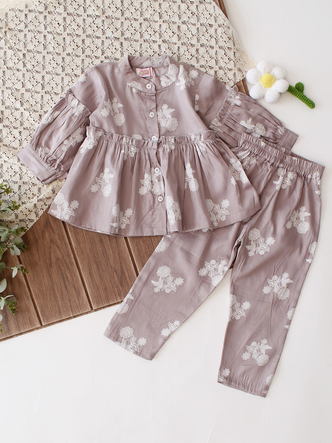 Qvink Full Sleeves Floral Printed Coordinating Top & Pant Set - Light Grey