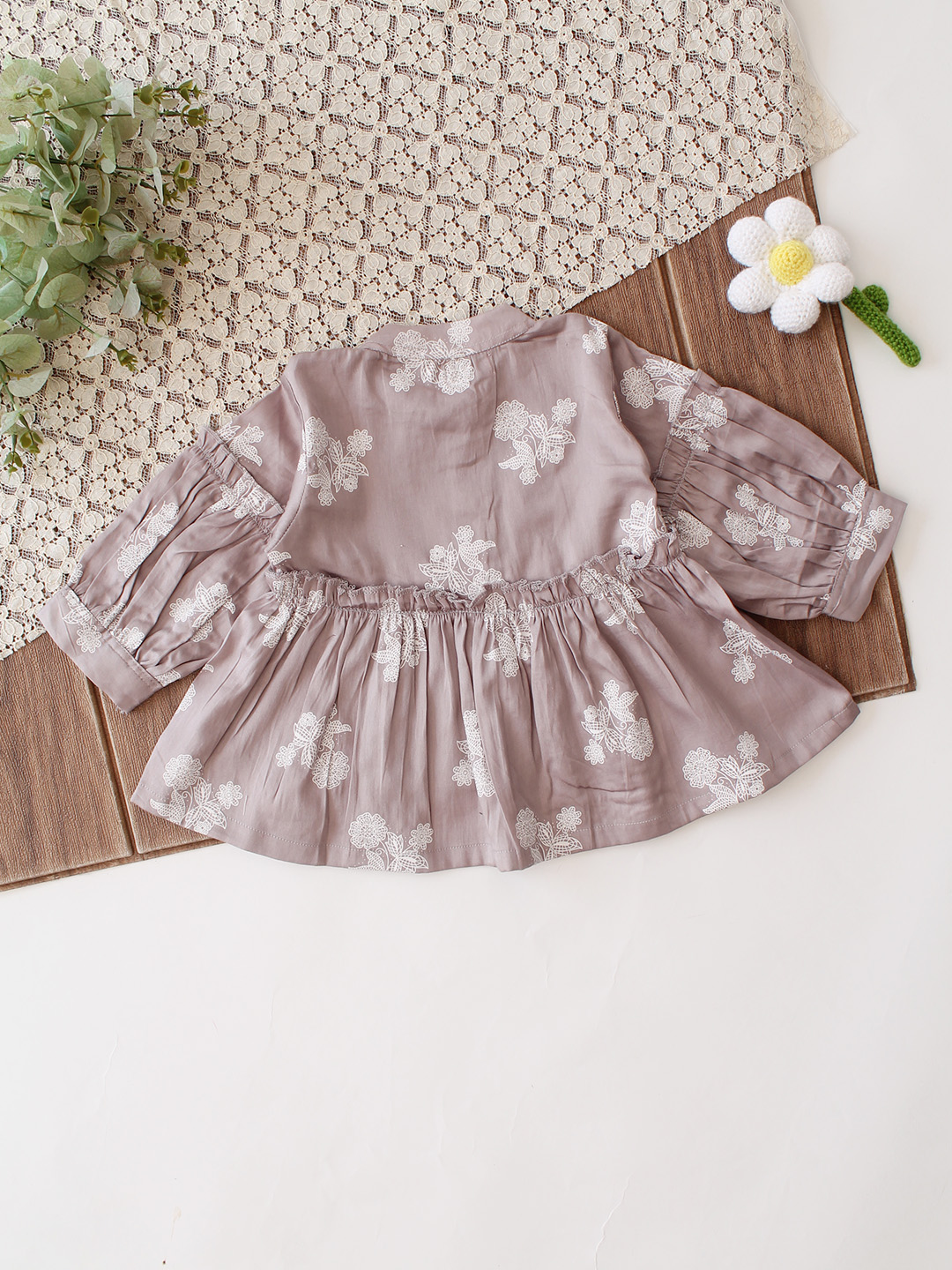 Qvink Full Sleeves Floral Printed Coordinating Top & Pant Set - Light Grey