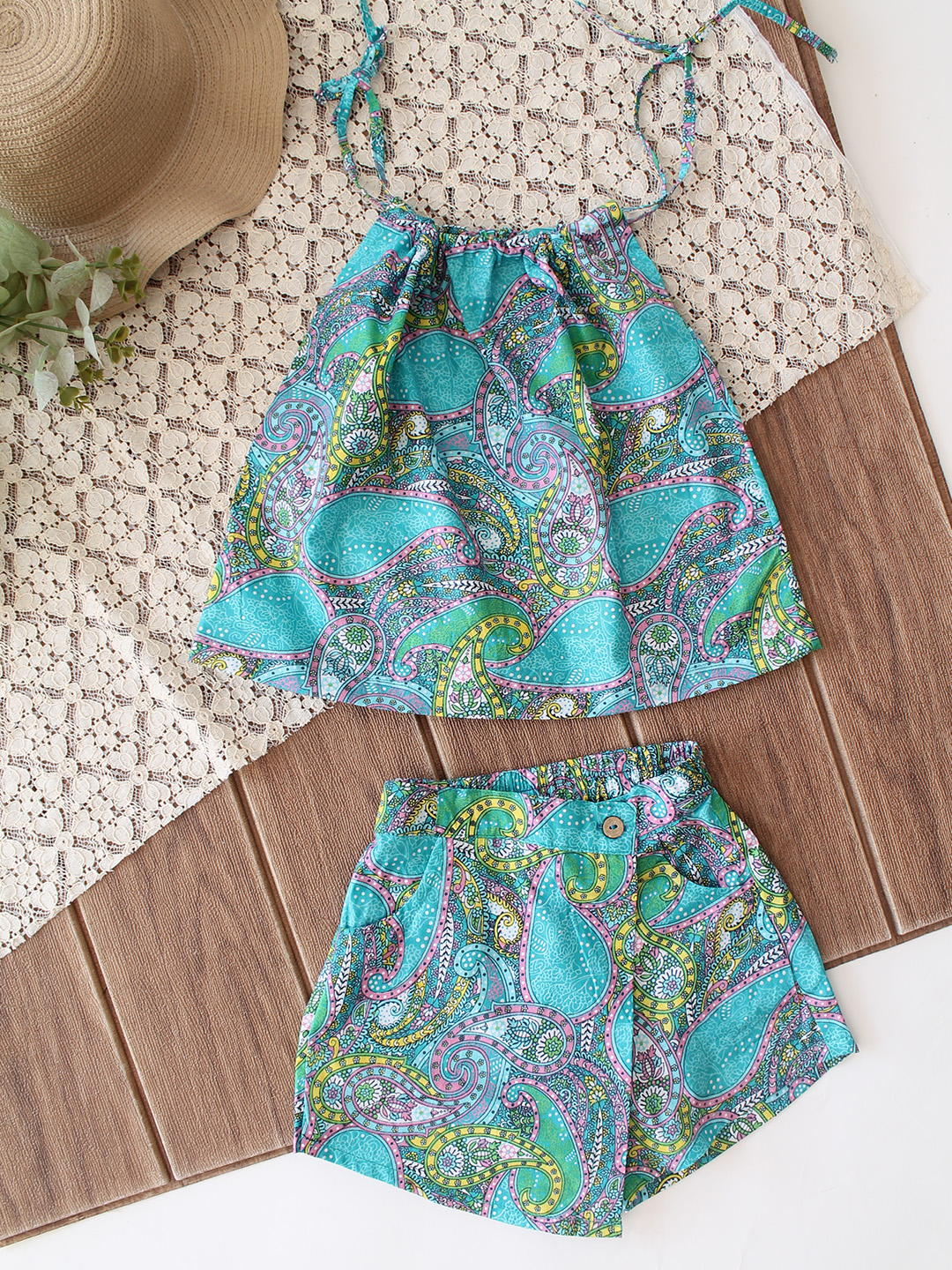 Qvink Sleeveless Printed Coordinating Top & Shorts Set - Green