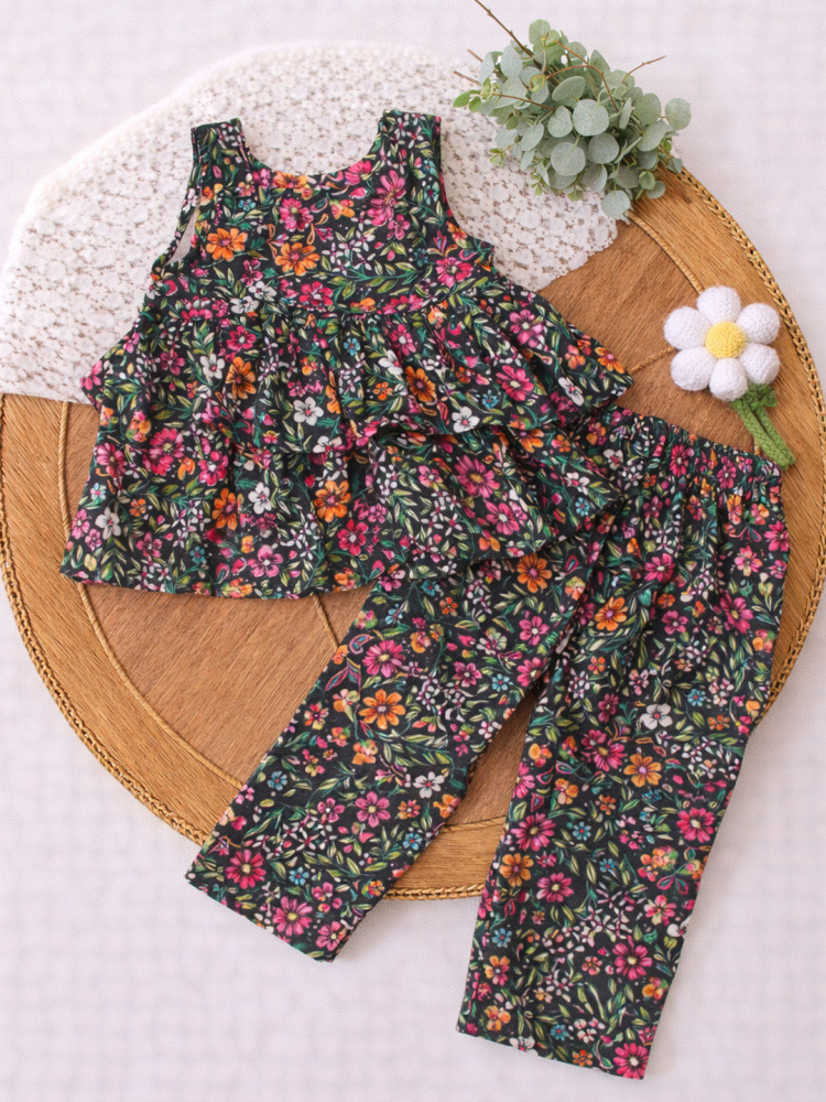 Image of Qvink Sleeveless Floral Printed Coordinating Top &amp; Pant Set - Multicolor