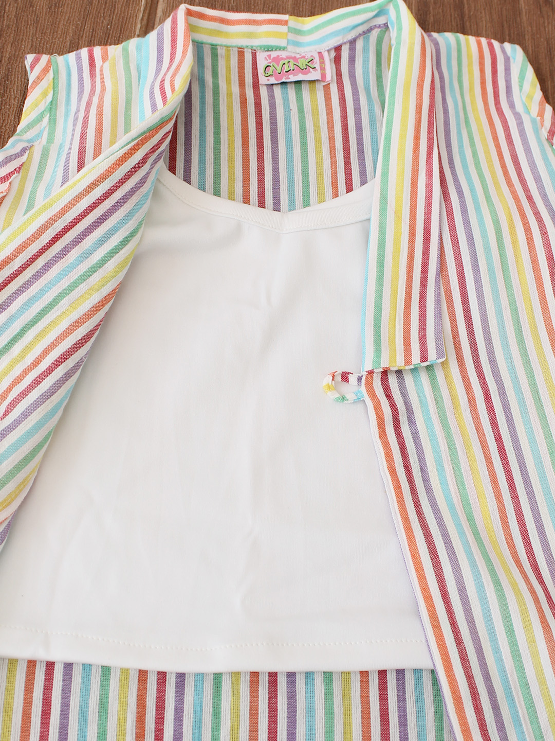 Qvink Striped Design Coordinating 3 Piece Set- Multicolor