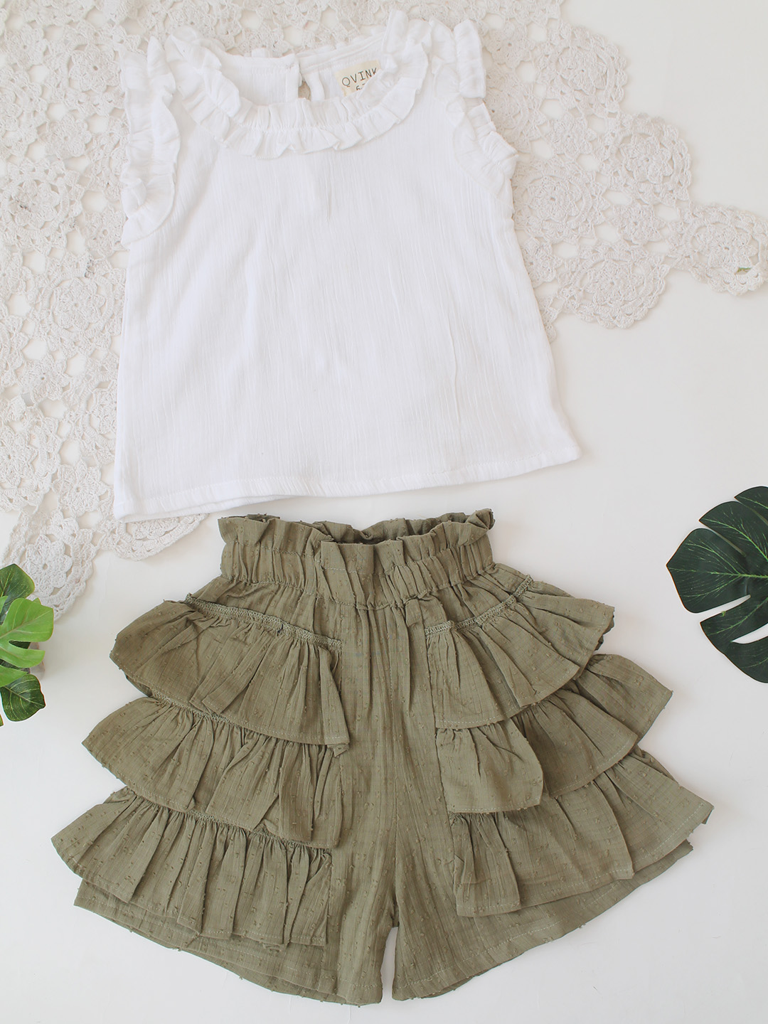 Qvink Sleeveless Top  Frill Detailed Shorts Set  White