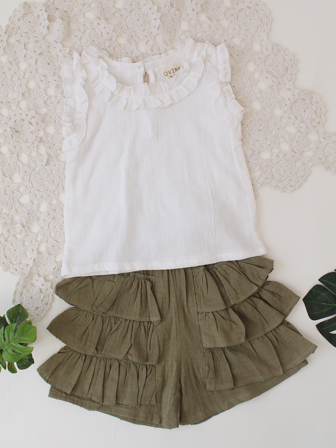 Qvink Sleeveless Top  Frill Detailed Shorts Set  White