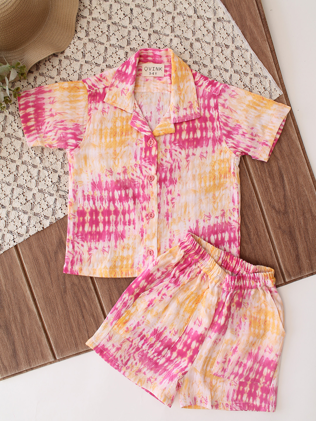 Qvink Half Sleeves Printed Coordinating Shirt  Shorts Set  Multicolor