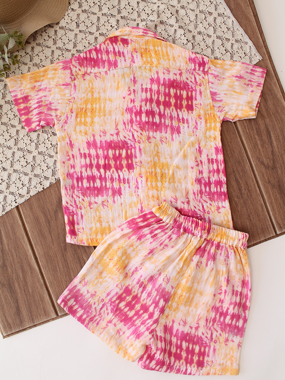 Qvink Half Sleeves Printed Coordinating Shirt  Shorts Set  Multicolor