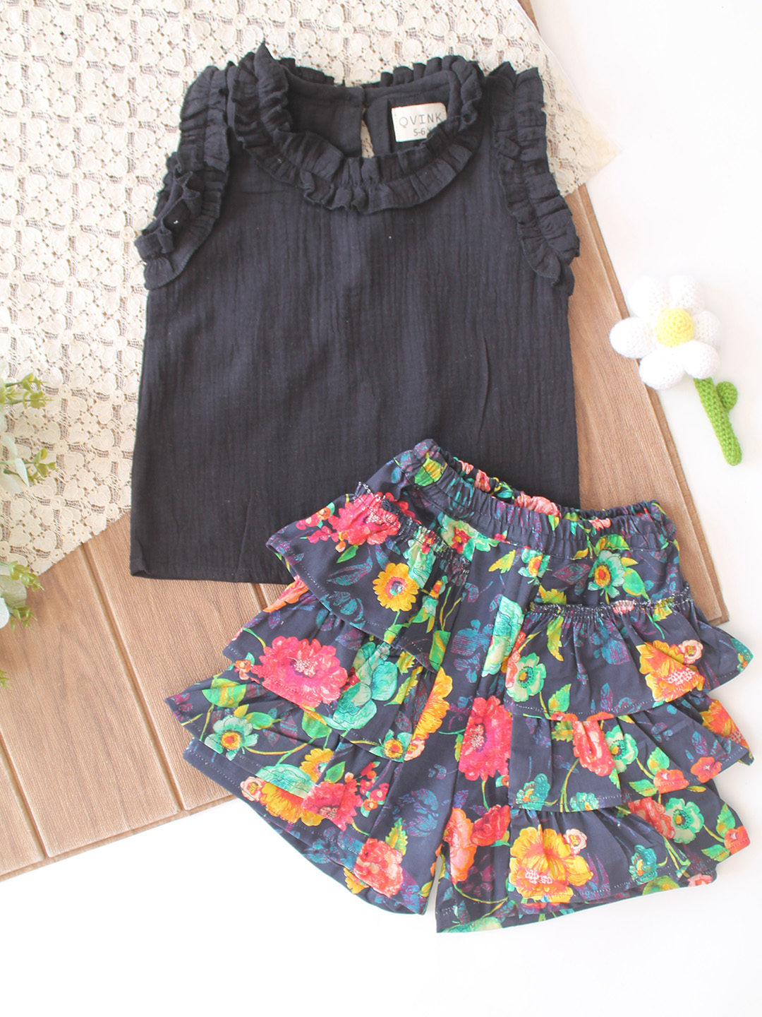 Frill Detailed Shorts Set - Black