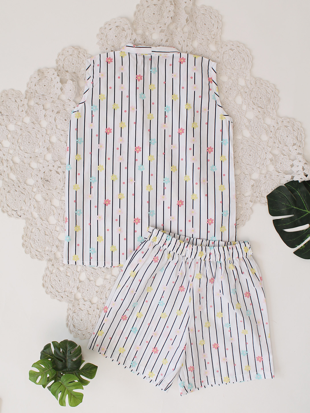 Qvink Sleeveless Floral Printed Coordinating 3 Piece Set  White