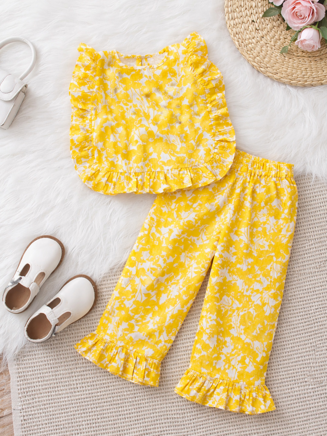 Qvink Sleeveless Printed Coordinating Top & Pant Set - Yellow