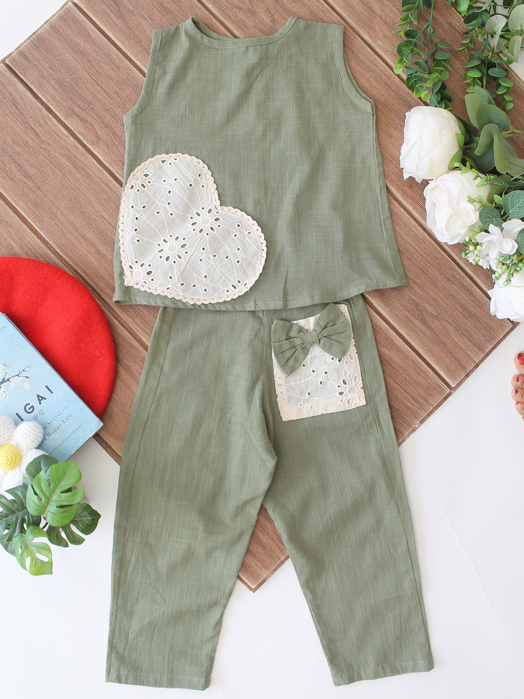 Heart Applique Detailed Coordinating Top & Pant Set - Olive Green