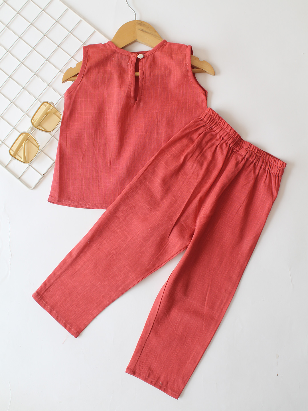 Qvink Sleeveless Heart Applique Detailed Coordinating Top & Pant Set - Rust Orange