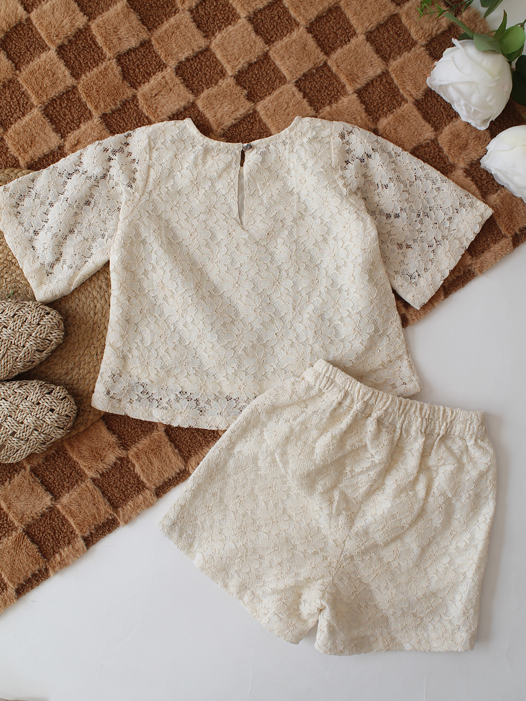 Qvink Half Sleeves Floral Design Coordinating Top & Shorts Set - Cream