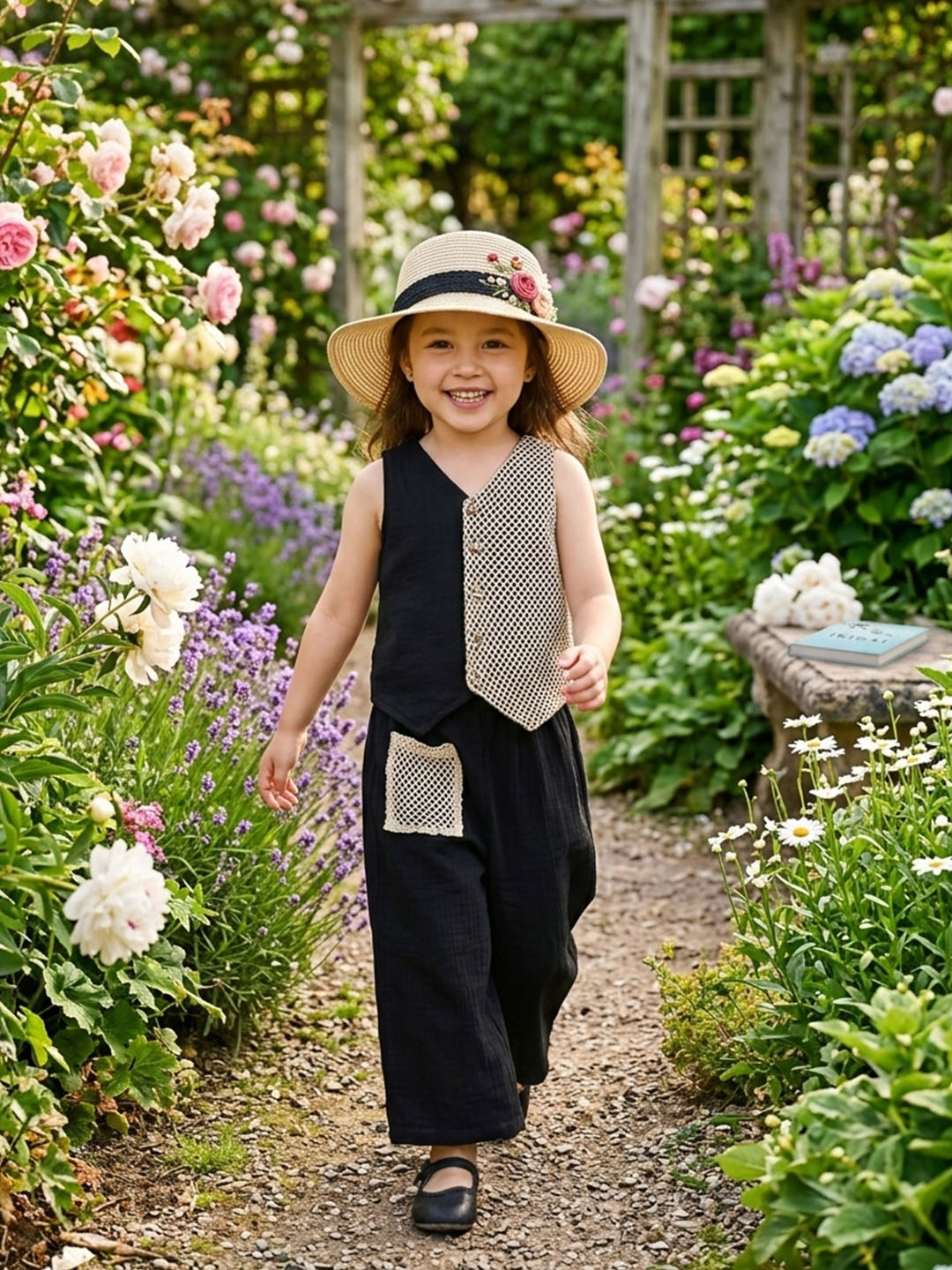 Qvink Sleeveless Pocket Detailed Coordinating Top & Pant Set - Black