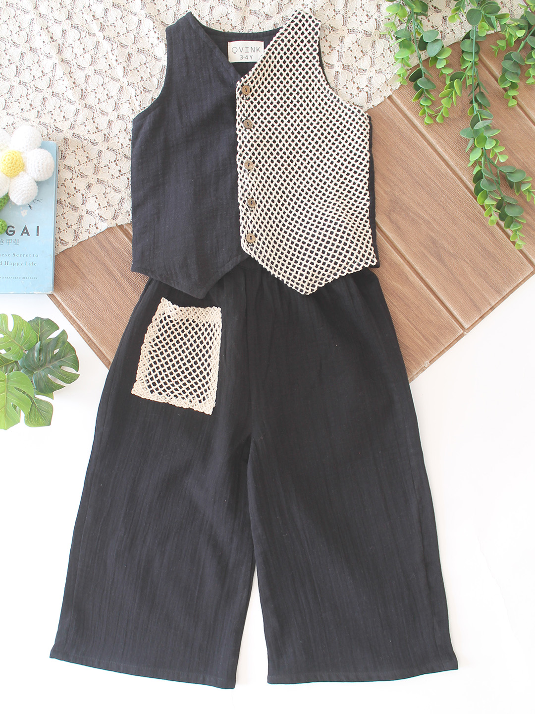 Qvink Sleeveless Pocket Detailed Coordinating Top & Pant Set - Black