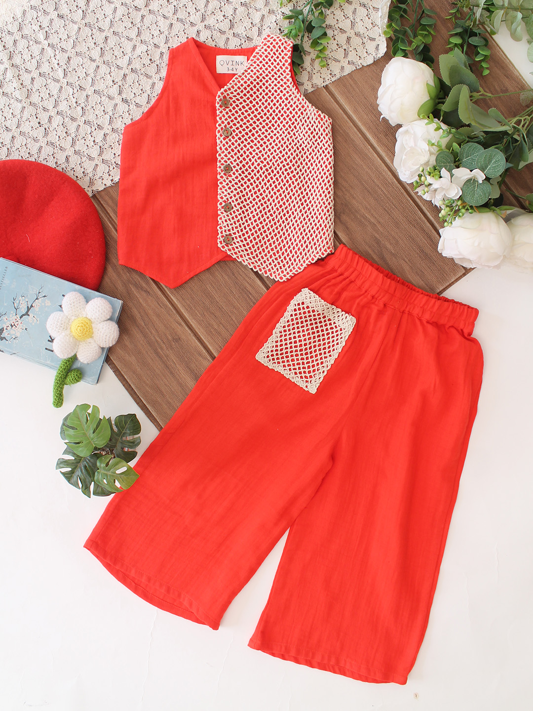 Qvink Sleeveless Pocket Detailed Coordinating Top & Pant Set - Red