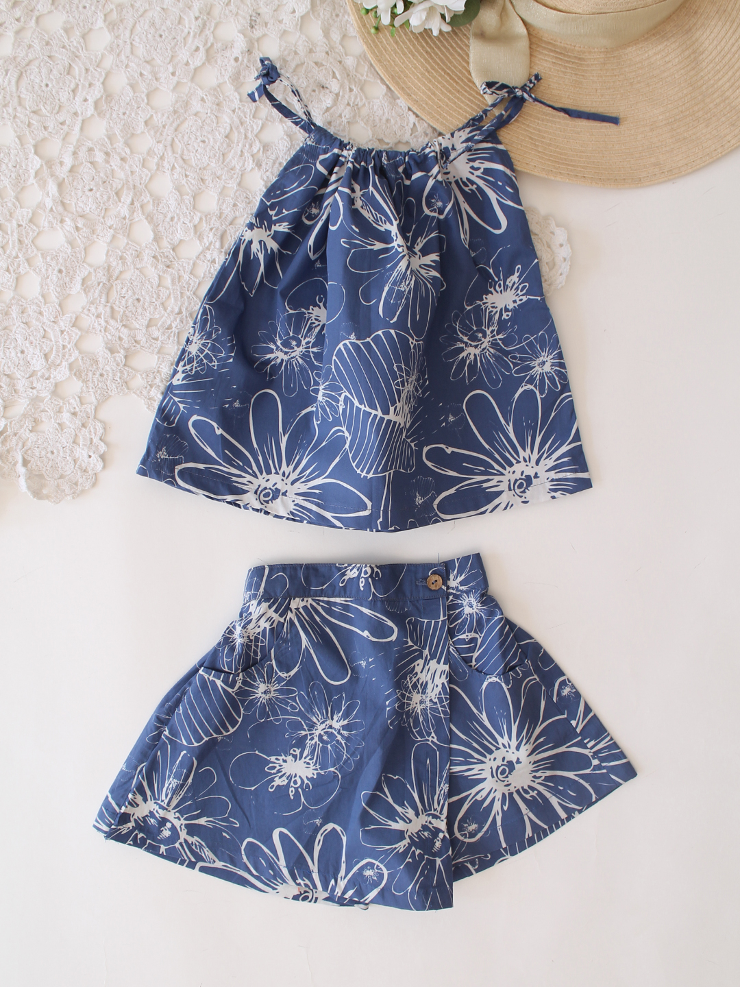 Qvink Cotton Floral Printed Coordinating Top & Shorts Set - Blue