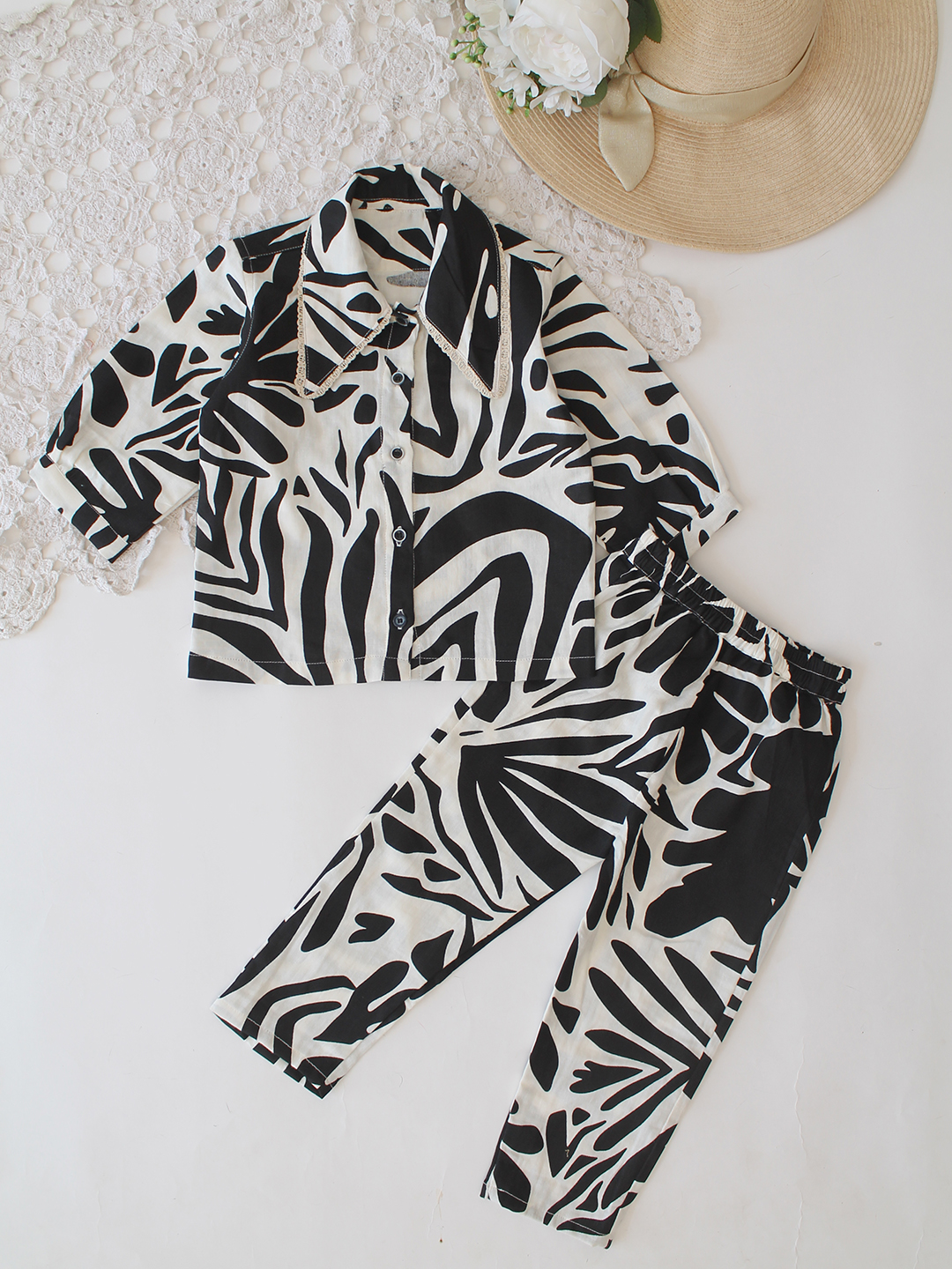 Qvink Cotton Zebra Printed girls co ord set - Black