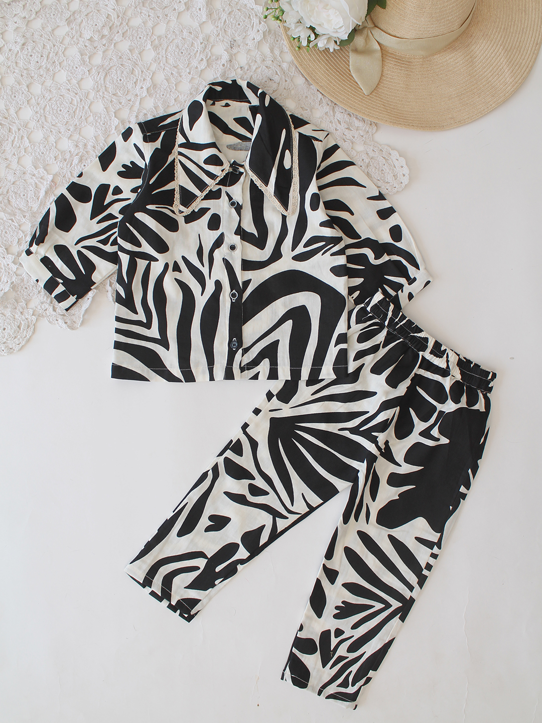 Qvink Cotton Zebra Printed girls co ord set - Black
