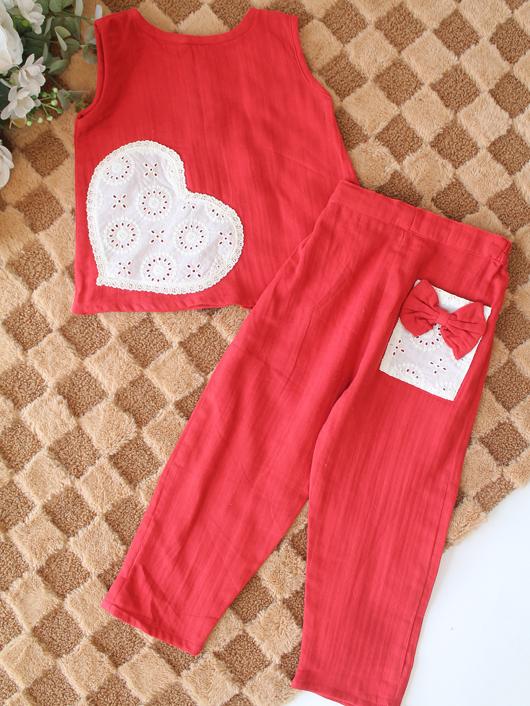 Qvink Cotton Heart Applique Detailed Coordinating Top & Pant Set - Red