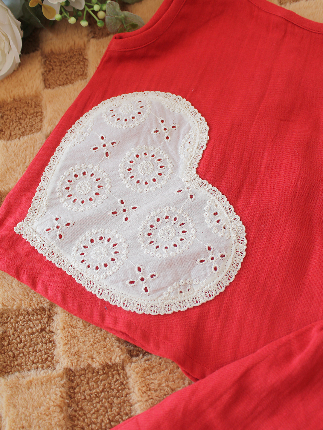 Qvink Cotton Heart Applique Detailed Coordinating Top & Pant Set - Red