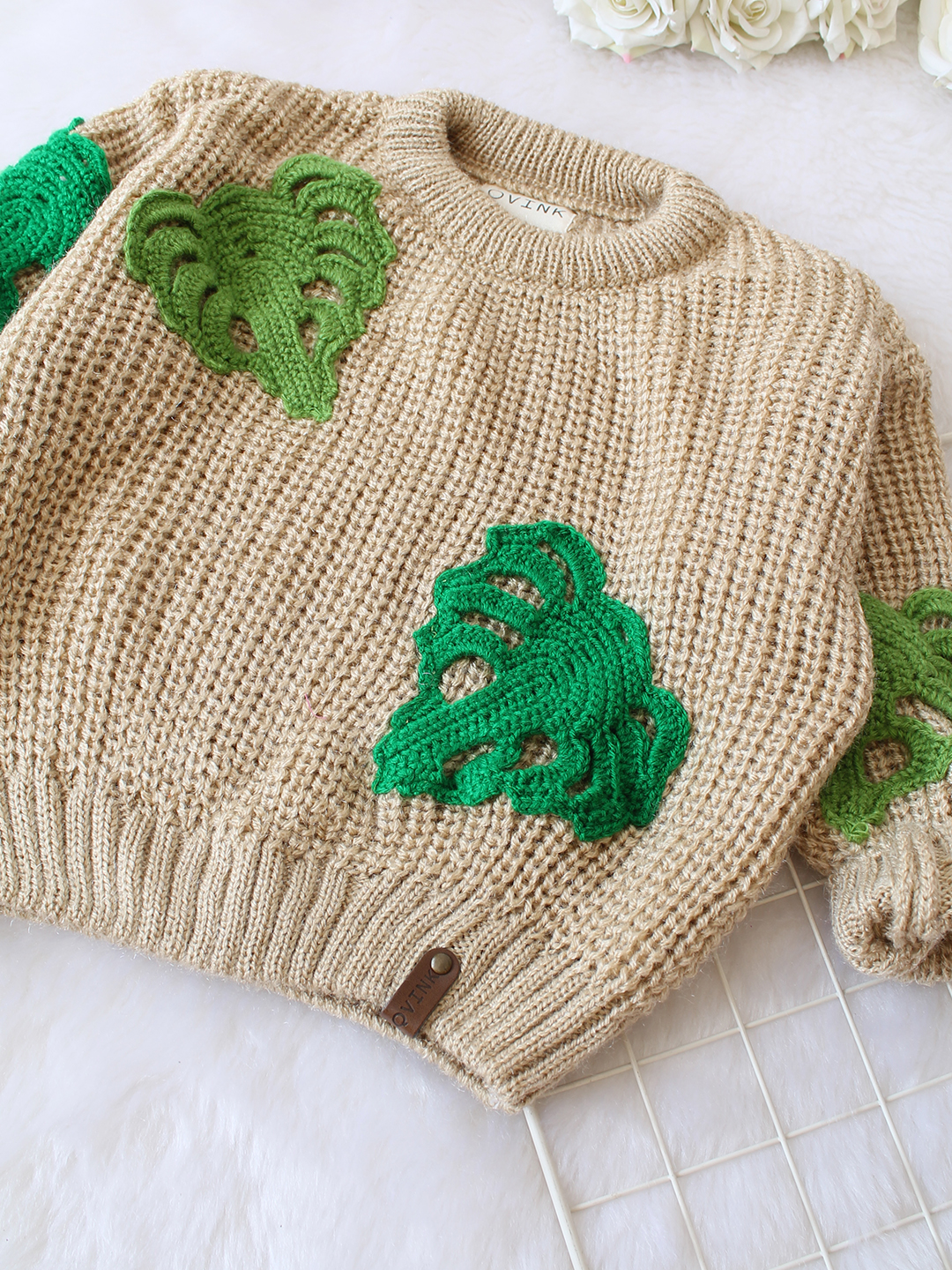 Qvink Knitted Full Sleeves Leaf Applique Detailed Sweater - Beige