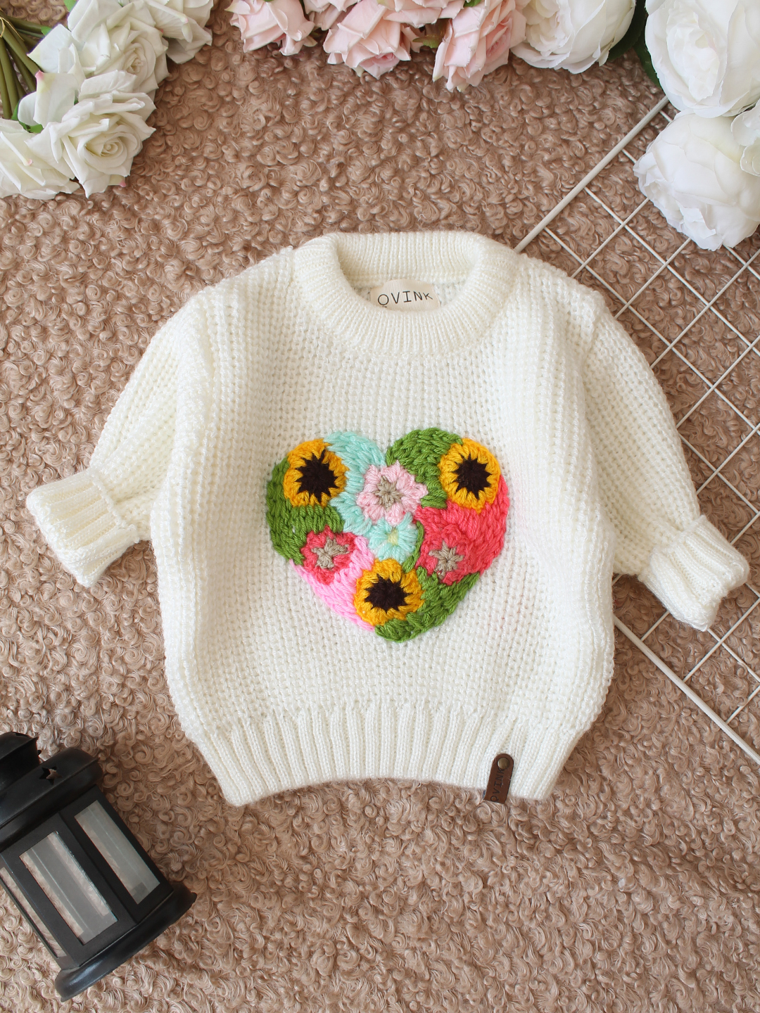 Qvink Knitted Full Sleeves Floral Heart Applique Detailed Sweater - Cream