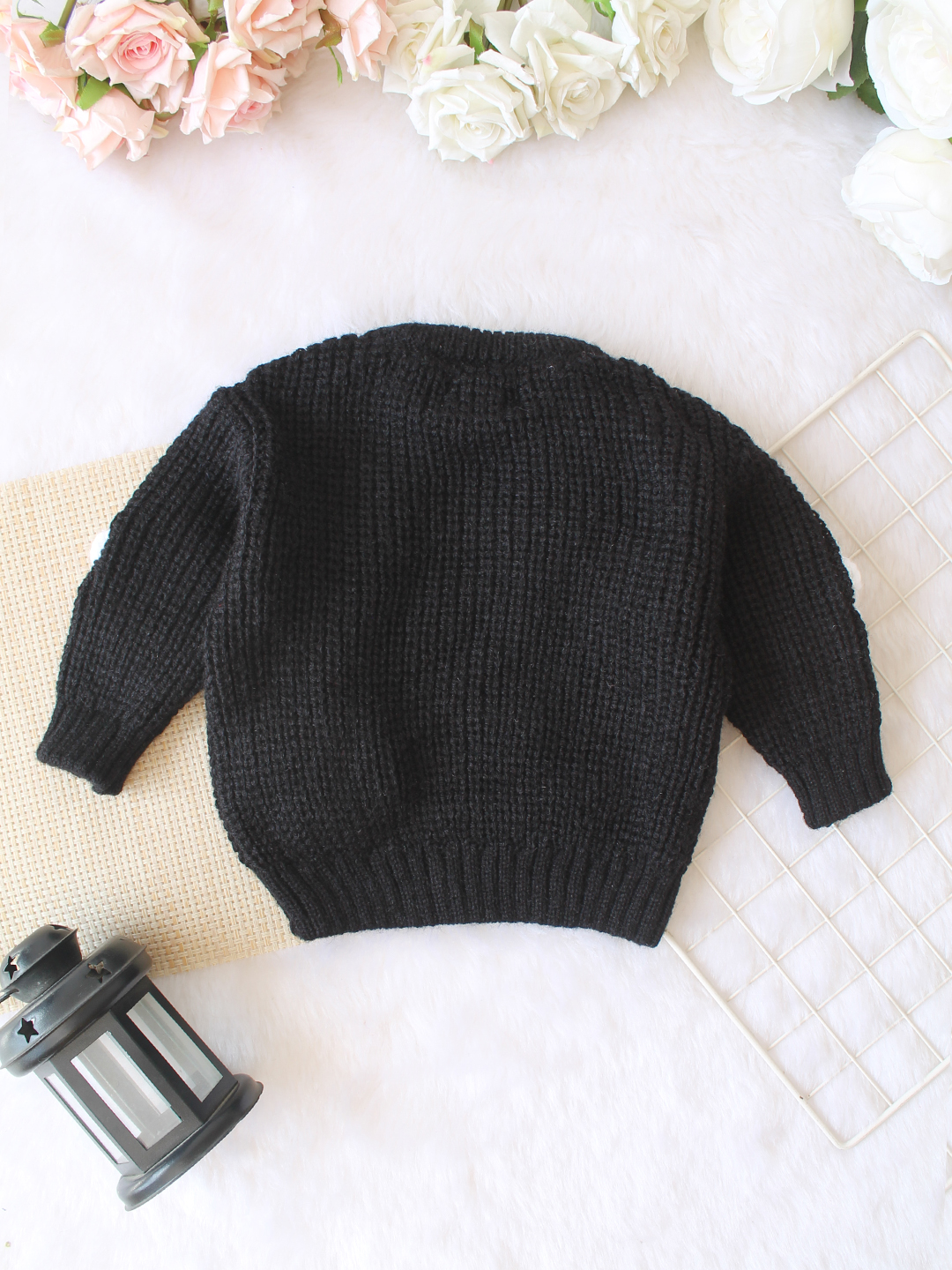 Qvink Knitted Full 3D Sleeves Floral Applique Detailed Sweater - Black