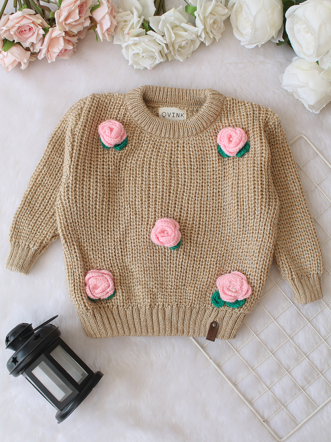 Qvink Knitted Full Sleeves Pink Rose Applique Detailed Sweater - Beige
