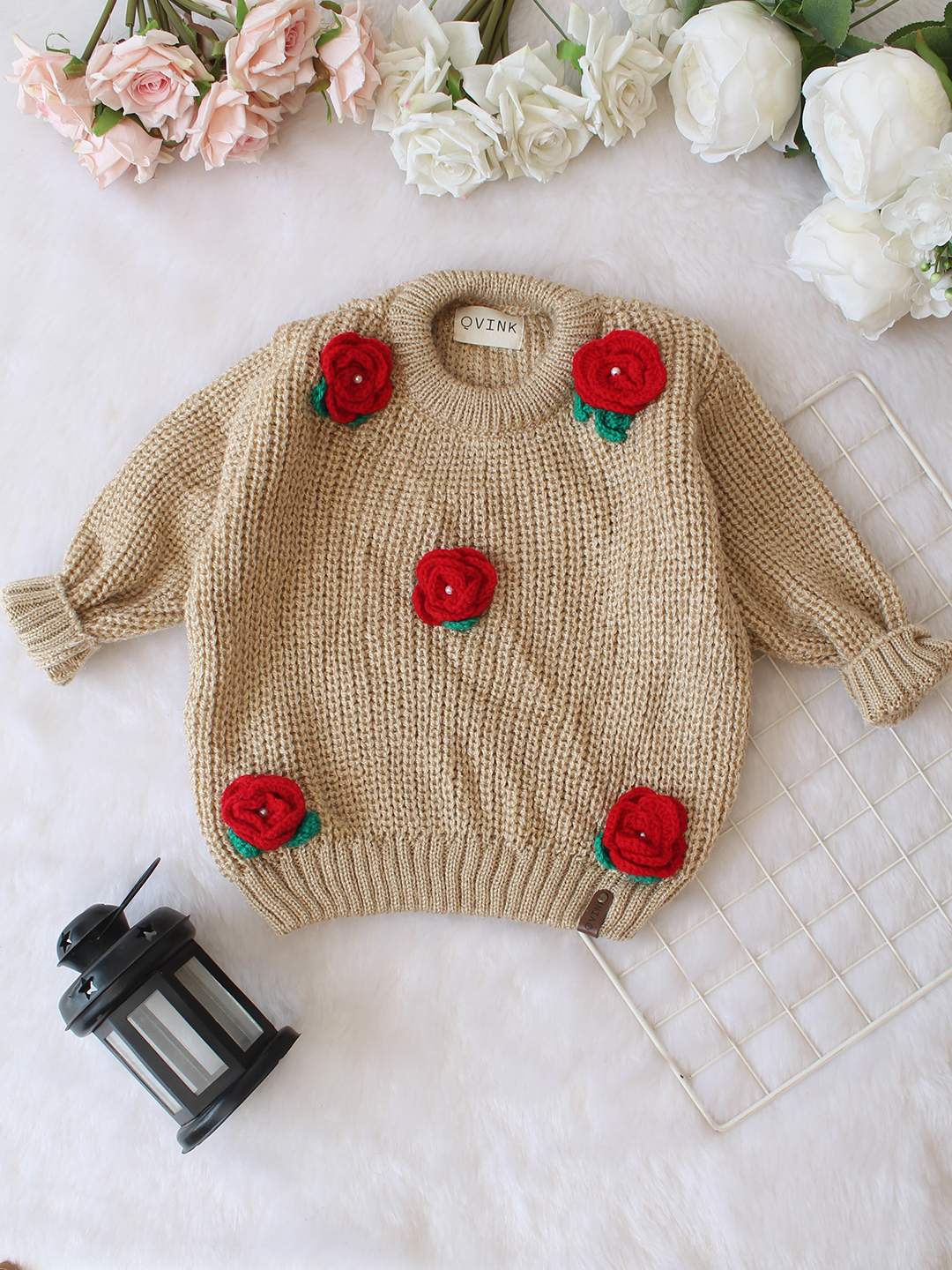 Qvink Knitted Full Sleeves Red Rose Applique Detailed Sweater - Beige