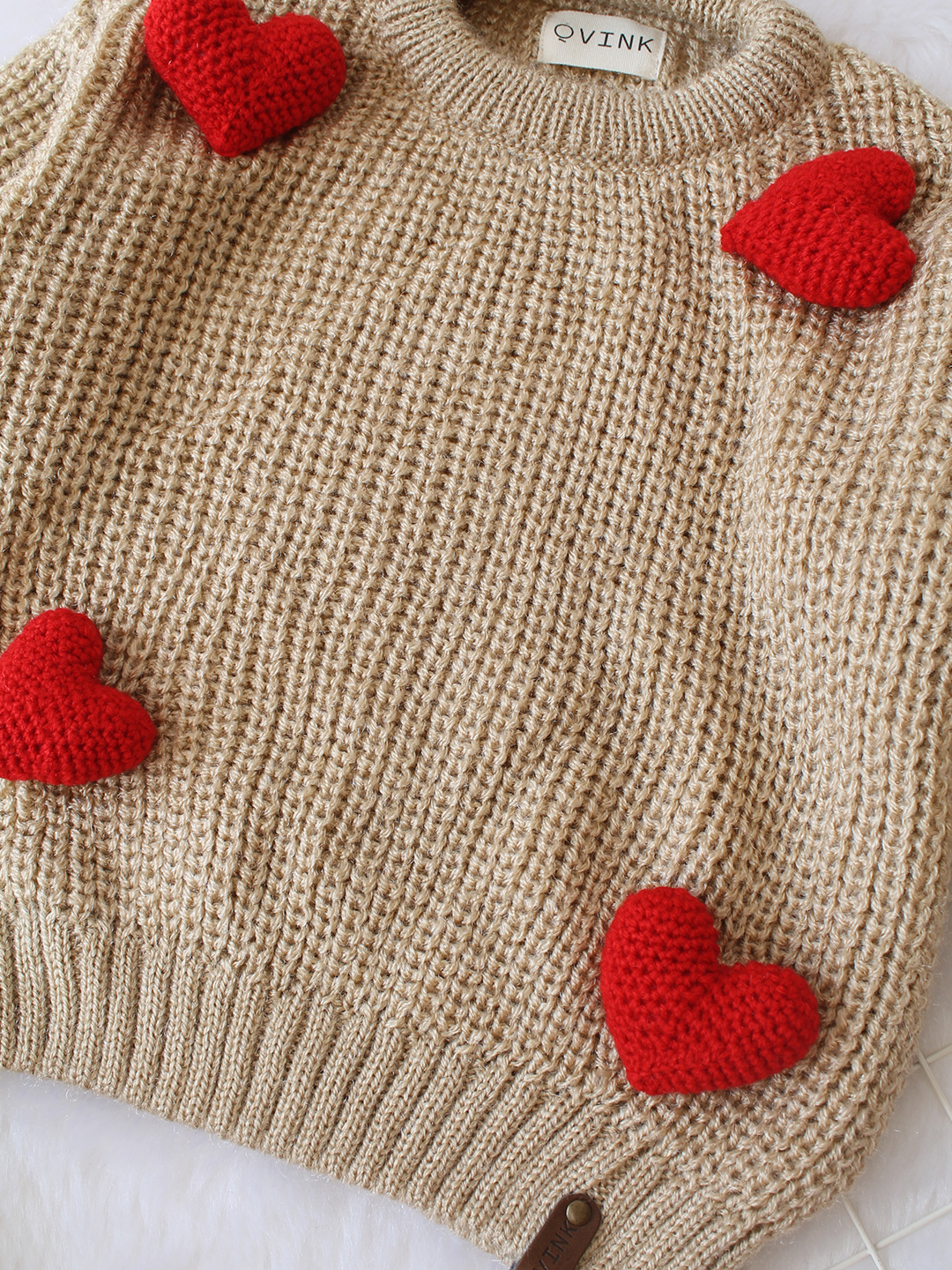 Qvink Knitted Full Sleeves Heart Applique Detailed Sweater - Beige