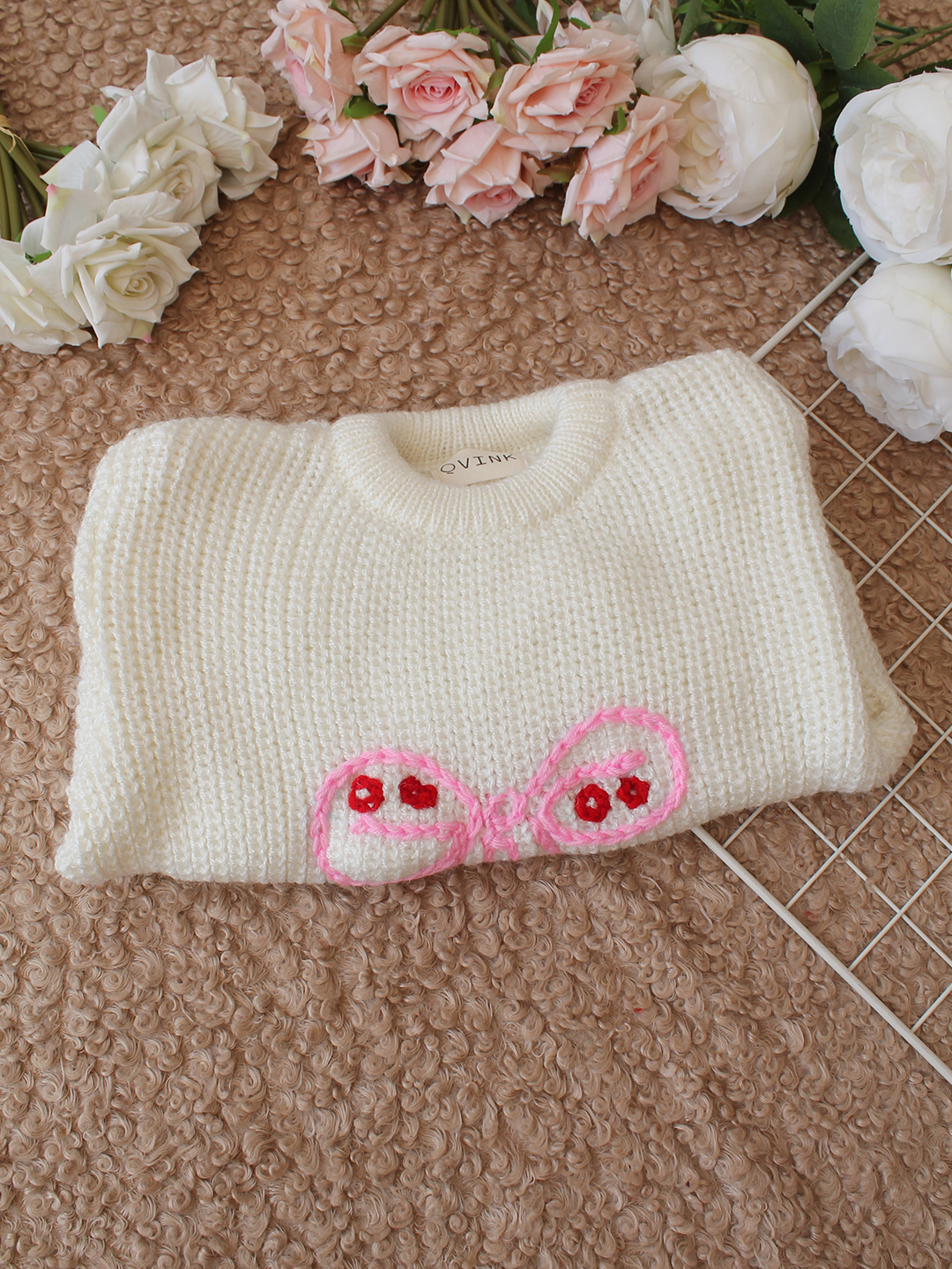 Qvink Knitted Full Sleeves Bow Embroidered Sweater - Cream