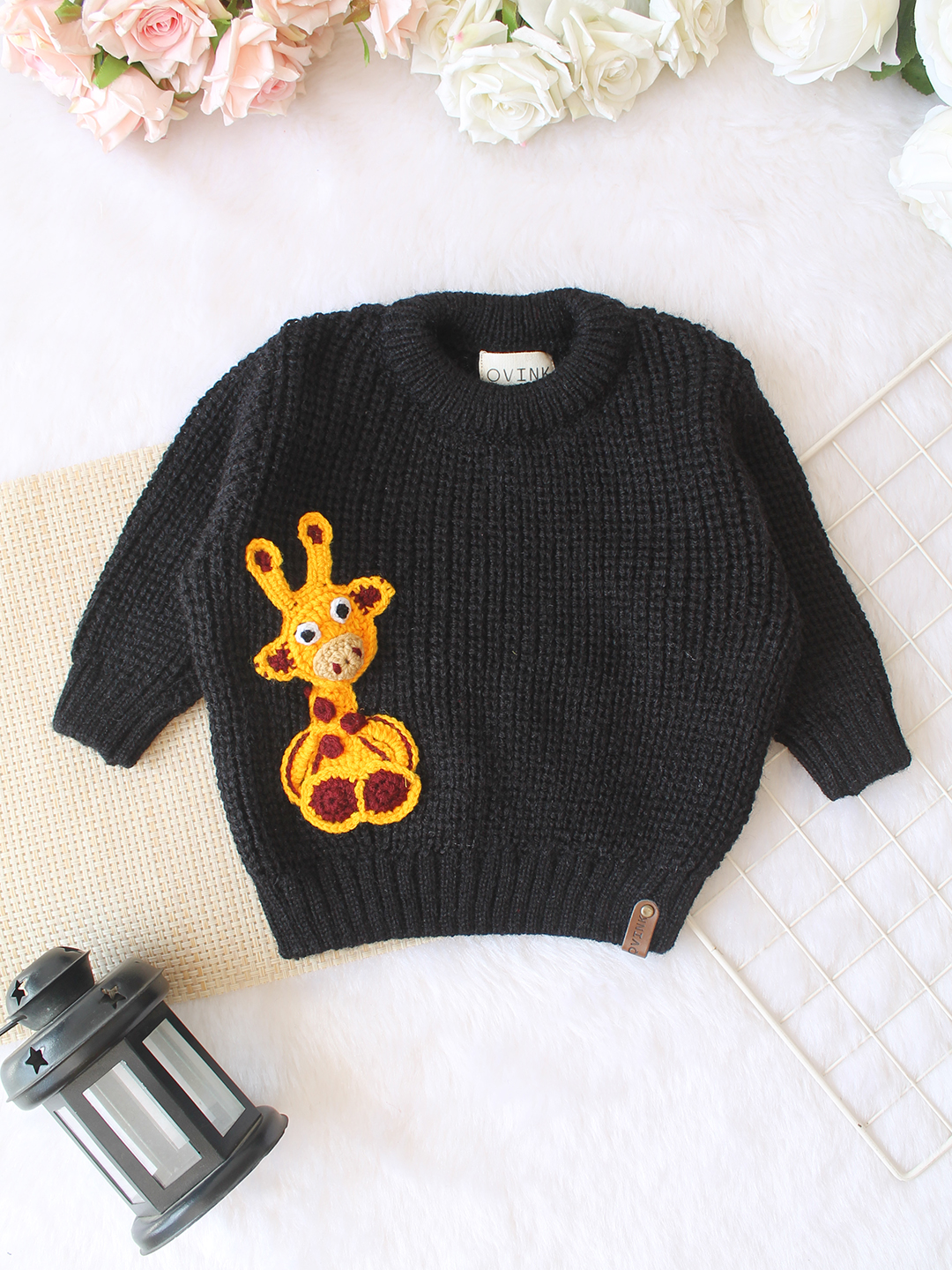 Qvink Knitted Full Sleeves Giraffe Applique Detailed Sweater - Black