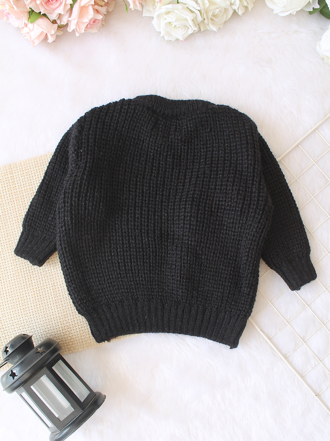 Qvink Knitted Full Sleeves Giraffe Applique Detailed Sweater - Black