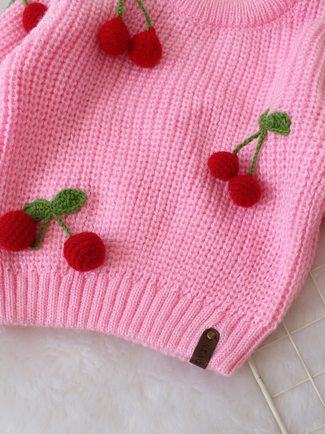 Qvink Knitted Full Sleeves Cherry Applique Detailed Sweater - Pink